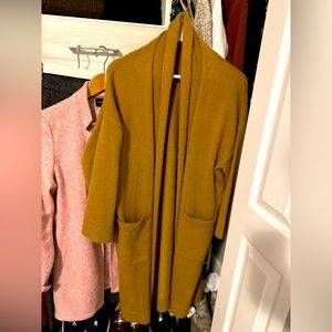 Little Lies maxi length caramel cardi in S/M.